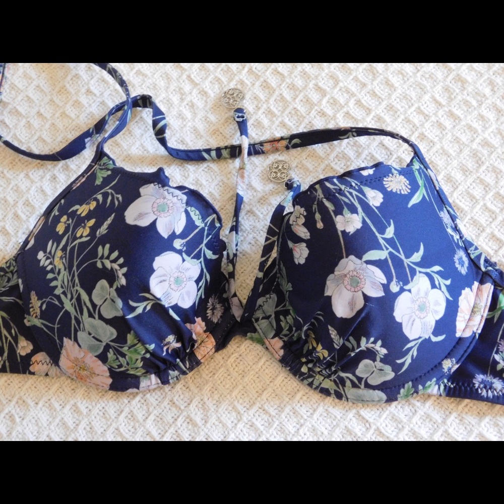 H&M Swimsuit Top!
